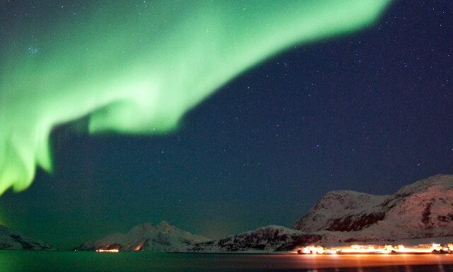 image: Folk kommer fra hele verden for å se nordlyset